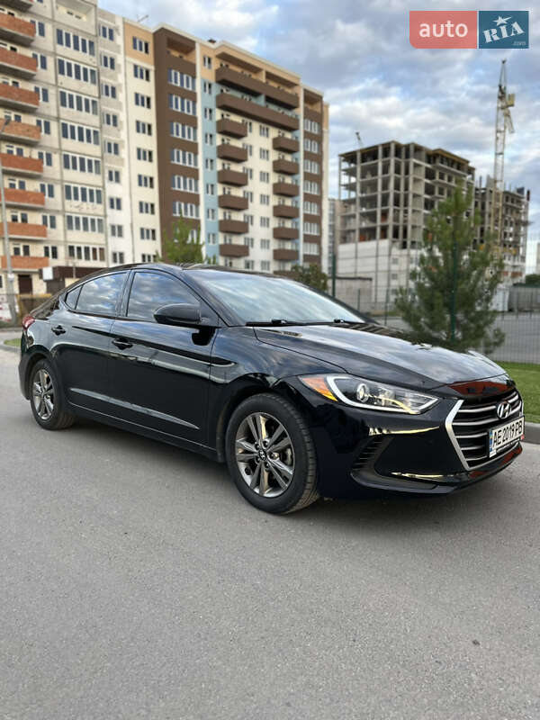 Hyundai Elantra 2017