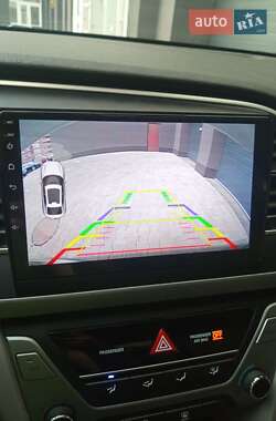 Седан Hyundai Elantra 2017 в 