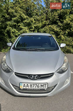Седан Hyundai Elantra 2013 в Києві