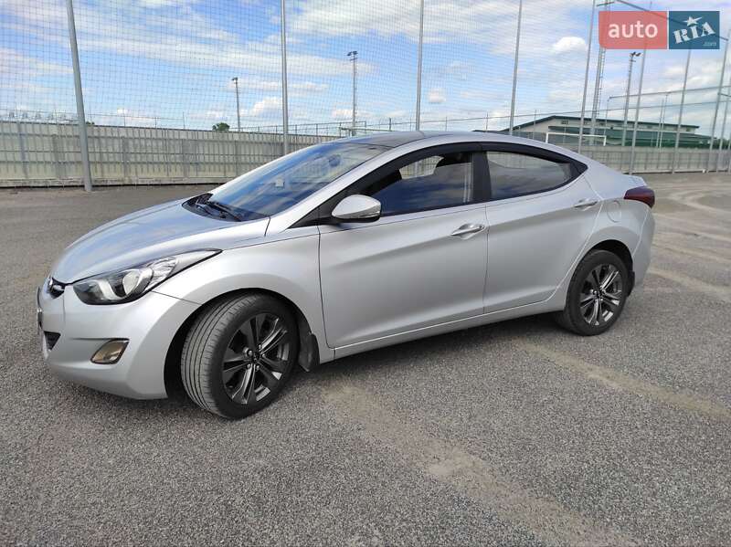 Hyundai Elantra 2011