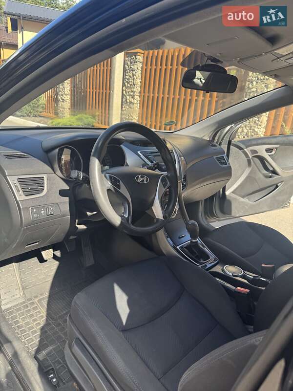 Седан Hyundai Elantra 2011 в Полтаве фото 6 Седан Hyundai Elantra 2011 в Полтаве
