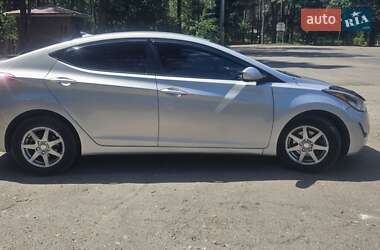 Седан Hyundai Elantra 2014 в Ірпені