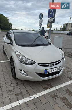 Седан Hyundai Elantra 2012 в Києві