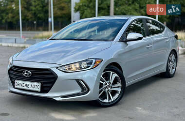 Седан Hyundai Elantra 2017 в Днепре