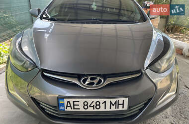 Седан Hyundai Elantra 2015 в Днепре