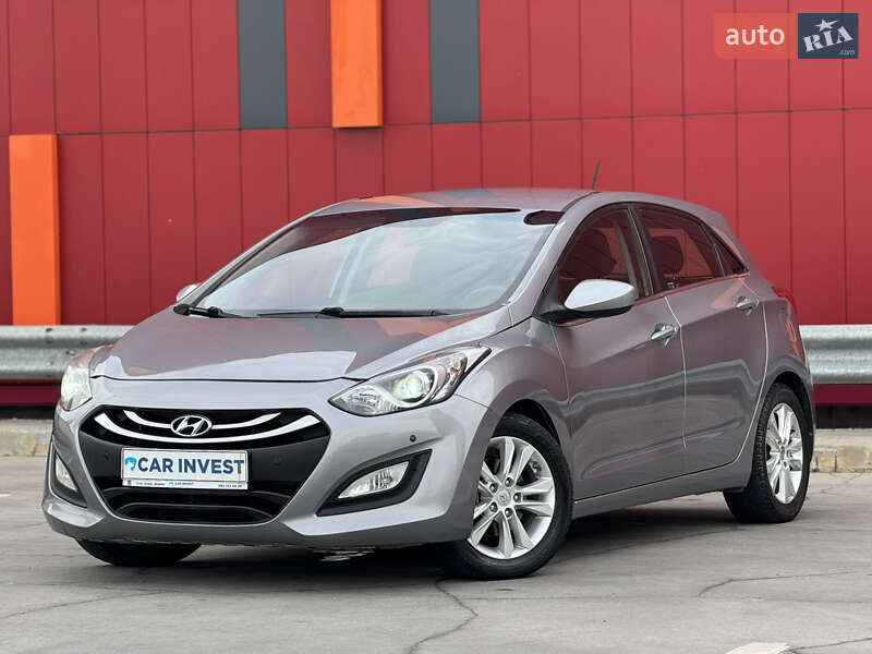 Хэтчбек Hyundai Elantra 2014 в Киеве