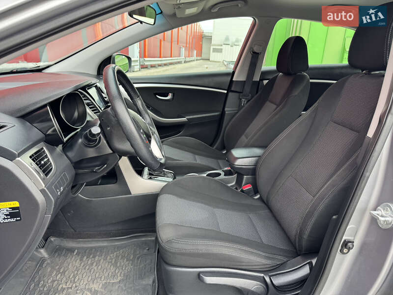 Хэтчбек Hyundai Elantra 2014 в Киеве