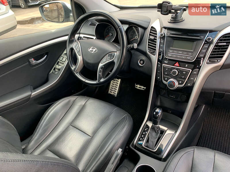 Хэтчбек Hyundai Elantra 2014 в Киеве