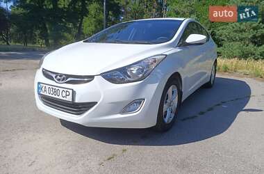 Седан Hyundai Elantra 2012 в 