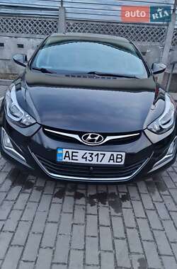 Седан Hyundai Elantra 2015 в 