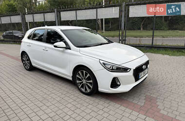 Хэтчбек Hyundai Elantra 2017 в Запорожье