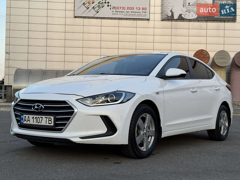 Hyundai Elantra 2017