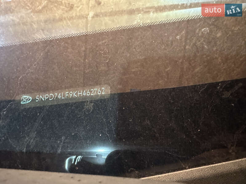 Седан Hyundai Elantra 2019 в Одессе