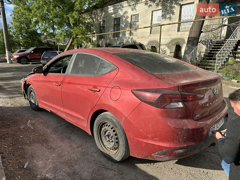 Седан Hyundai Elantra 2019 в Одессе