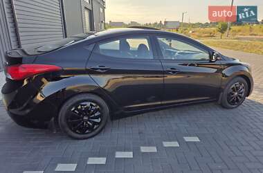 Седан Hyundai Elantra 2013 в 