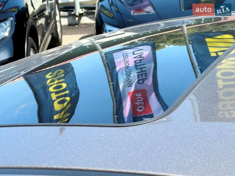 Седан Hyundai Elantra 2013 в Киеве
