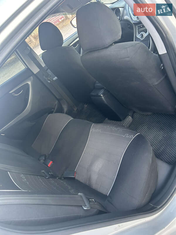 Седан Hyundai Elantra 2012 в Николаеве