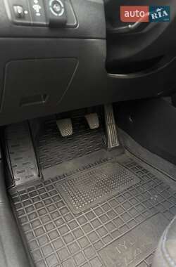 Седан Hyundai Elantra 2012 в 