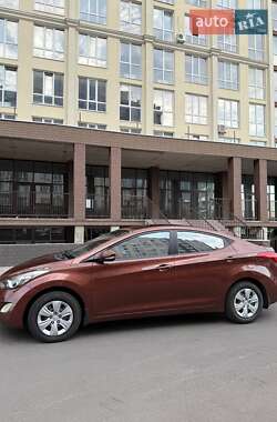 Седан Hyundai Elantra 2012 в Киеве