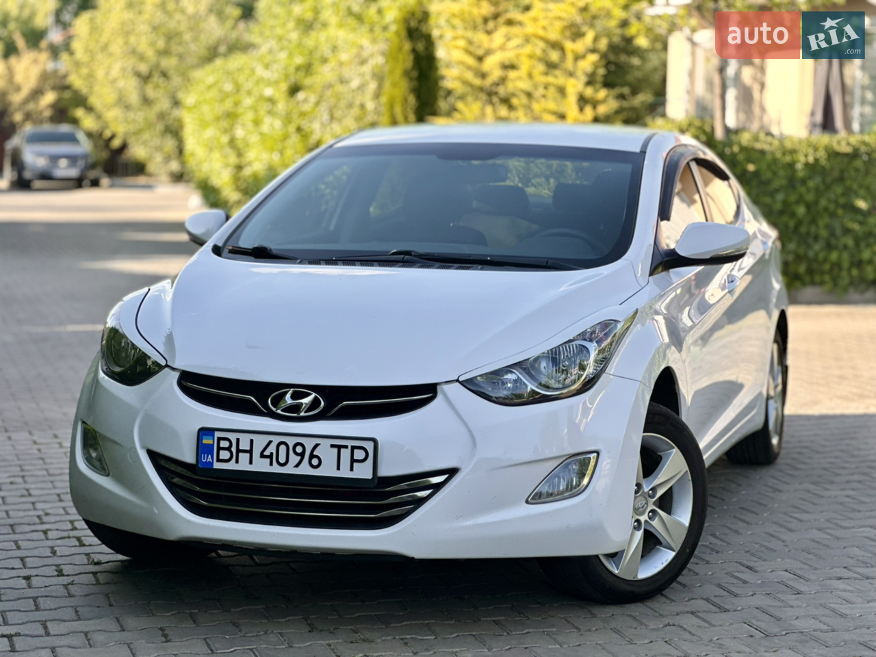2014 Hyundai Elantra - мініатюра 14