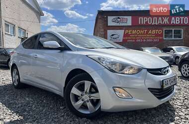 Седан Hyundai Elantra 2012 в Смеле