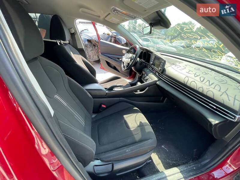 Седан Hyundai Elantra 2021 в Киеве