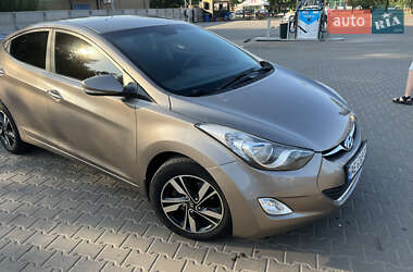 Седан Hyundai Elantra 2011 в 