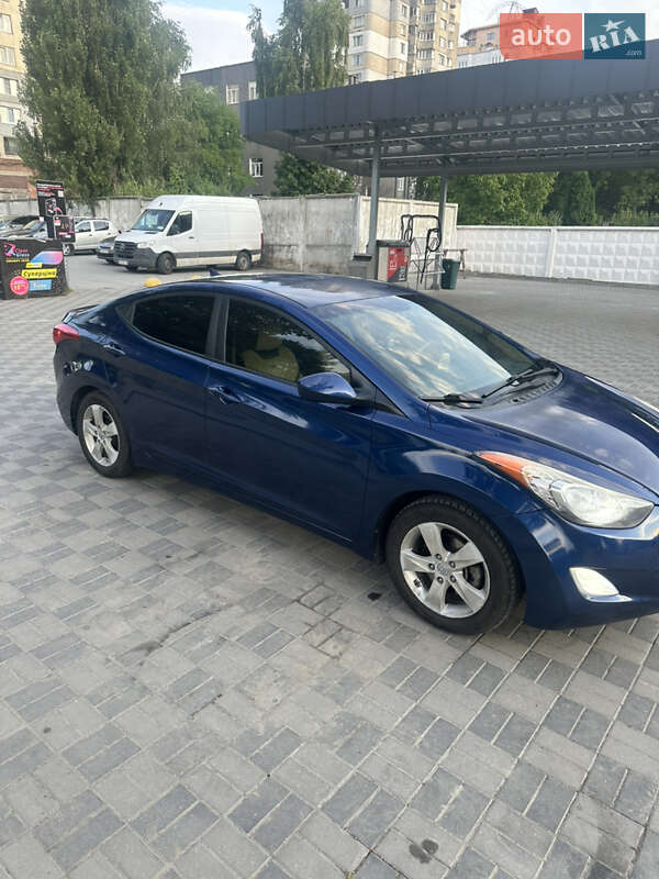 Седан Hyundai Elantra 2012 в Хмельницком