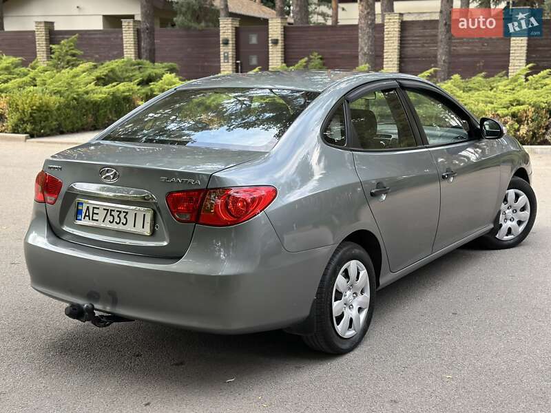 Hyundai Elantra 2010