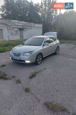 Седан Hyundai Elantra 2010 в Чугуеве