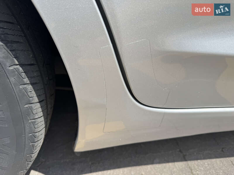 Седан Hyundai Elantra 2018 в Киеве