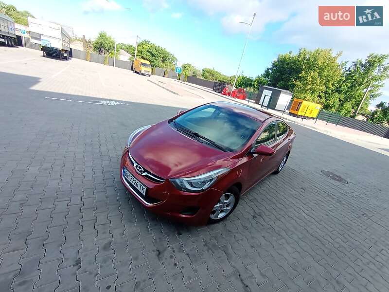 Hyundai Elantra 2014