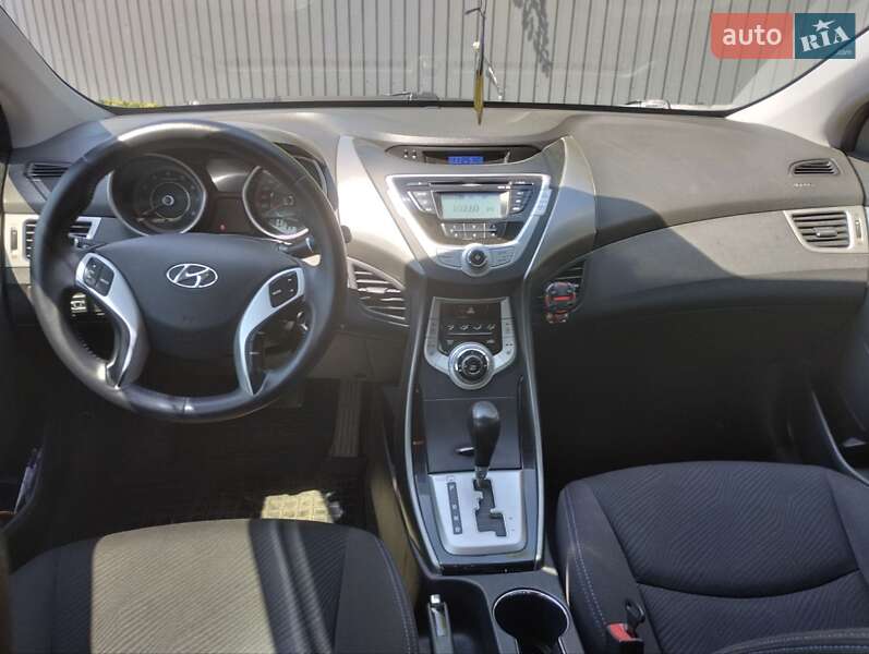 Седан Hyundai Elantra 2012 в Вінниці