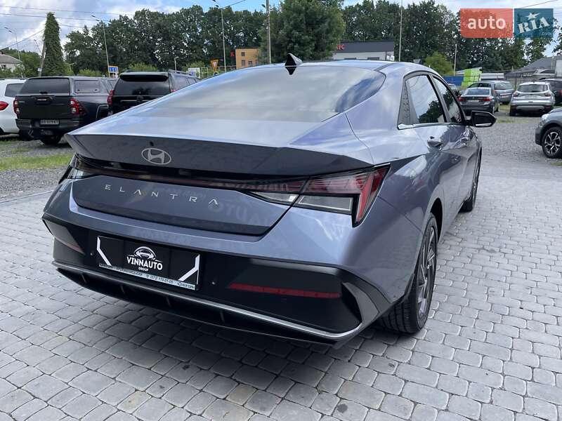 Седан Hyundai Elantra 2024 в Виннице