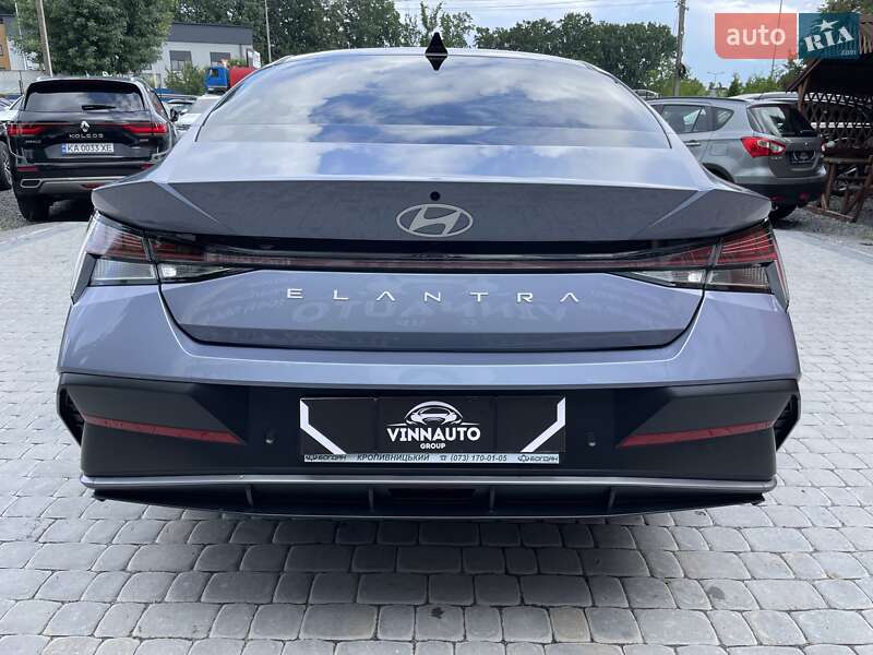 Седан Hyundai Elantra 2024 в Виннице