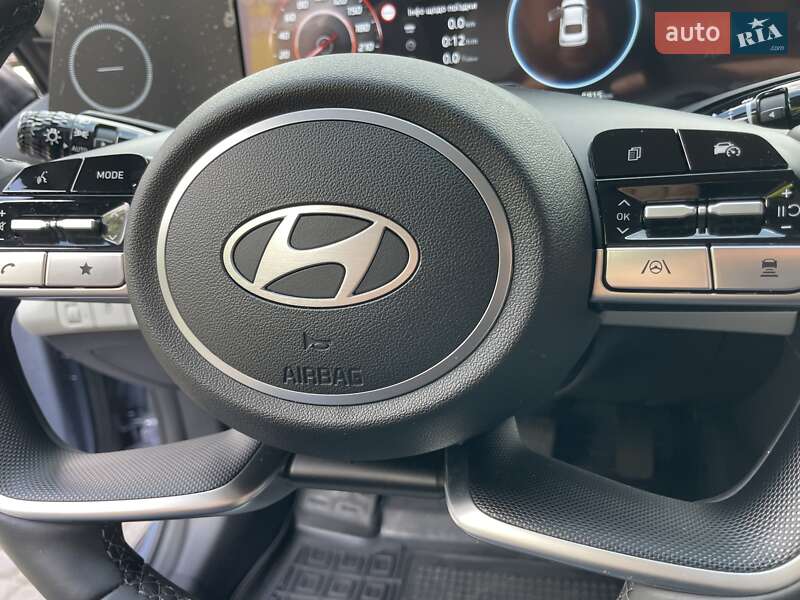 Седан Hyundai Elantra 2024 в Виннице