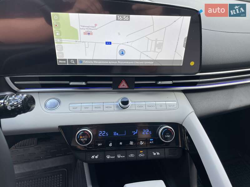 Седан Hyundai Elantra 2024 в Виннице