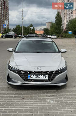 Седан Hyundai Elantra 2020 в 
