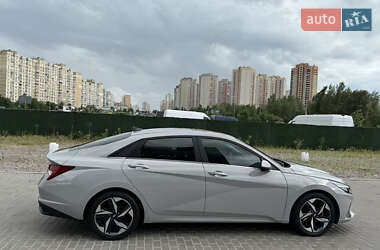 Седан Hyundai Elantra 2020 в 