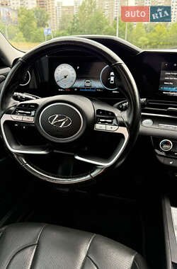 Седан Hyundai Elantra 2020 в 