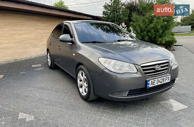Седан Hyundai Elantra 2008 в Днепре
