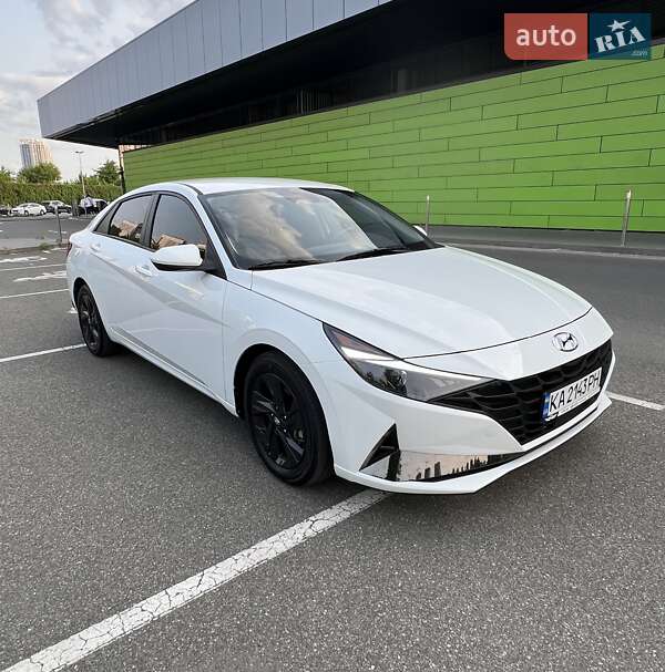Hyundai Elantra 2020