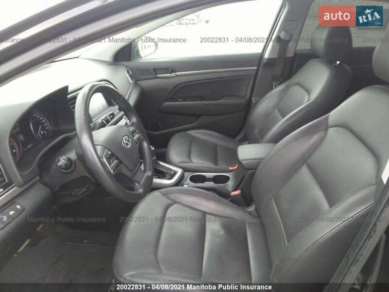 Седан Hyundai Elantra 2018 в Львові