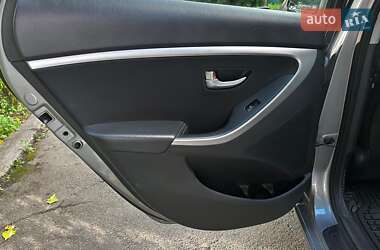 Хэтчбек Hyundai Elantra 2014 в 