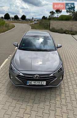 Седан Hyundai Elantra 2020 в 