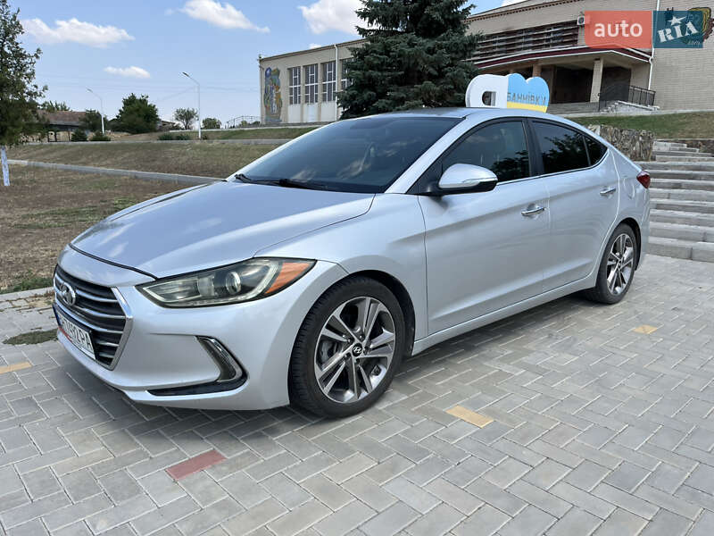 Hyundai Elantra 2016