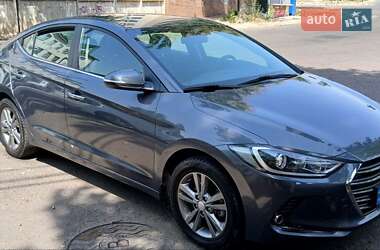 Седан Hyundai Elantra 2017 в Николаеве