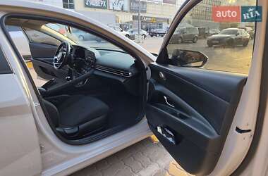 Седан Hyundai Elantra 2020 в 