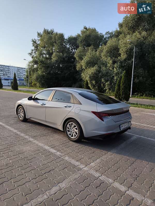 Седан Hyundai Elantra 2020 в Сумах