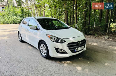 Хэтчбек Hyundai Elantra 2015 в Виннице